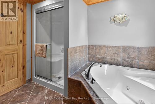 185 Picnic Island Road, Georgian Bay (Baxter), ON - Indoor Photo Showing Bathroom