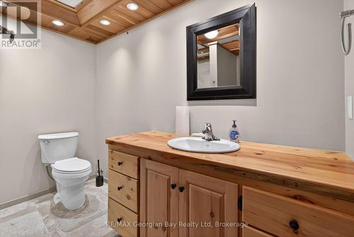 185 Picnic Island Road, Georgian Bay (Baxter), ON - Indoor Photo Showing Bathroom