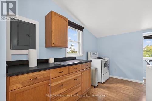 185 Picnic Island Road, Georgian Bay (Baxter), ON - Indoor Photo Showing Kitchen