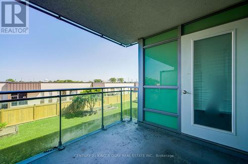 227 - 60 Fairfax Crescent, Toronto, ON - Outdoor With Balcony With Exterior