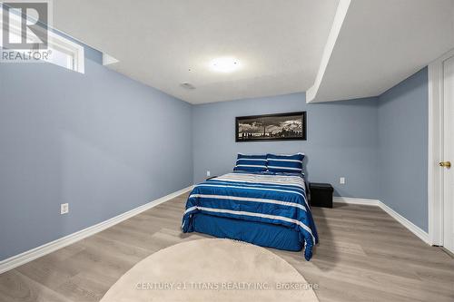 3865 Brinwood Gate, Mississauga, ON - Indoor Photo Showing Bedroom