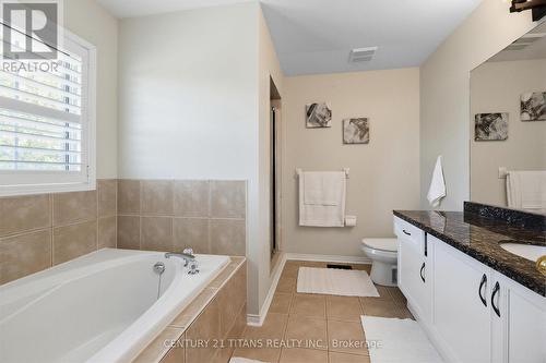 3865 Brinwood Gate, Mississauga, ON - Indoor Photo Showing Bathroom