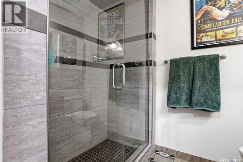 2231 Mcintyre Street, Regina, SK - Indoor Photo Showing Bathroom