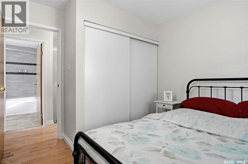 2231 Mcintyre Street, Regina, SK - Indoor Photo Showing Bedroom