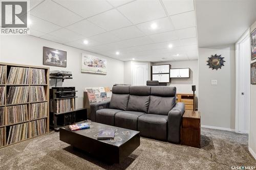 2231 Mcintyre Street, Regina, SK - Indoor
