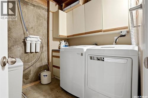 2231 Mcintyre Street, Regina, SK - Indoor Photo Showing Laundry Room