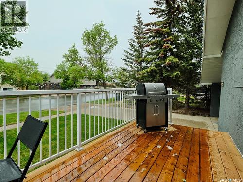 302 7Th Street E, Rosetown, SK - Outdoor With Deck Patio Veranda