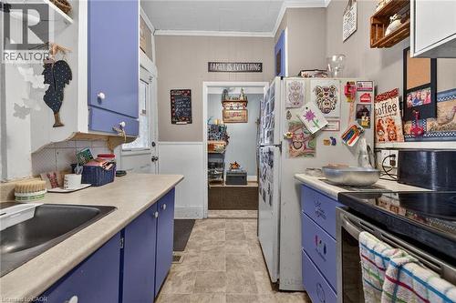 18 King Street Unit# A&B, Cayuga, ON - Indoor Photo Showing Kitchen