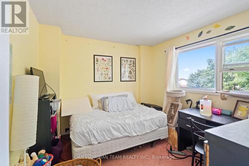 84 Long Drive, Whitby, ON - Indoor Photo Showing Bedroom