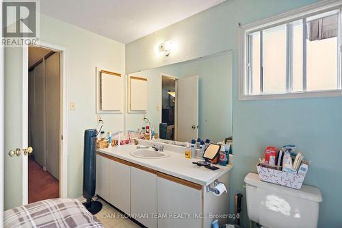 84 Long Drive, Whitby, ON - Indoor Photo Showing Bathroom