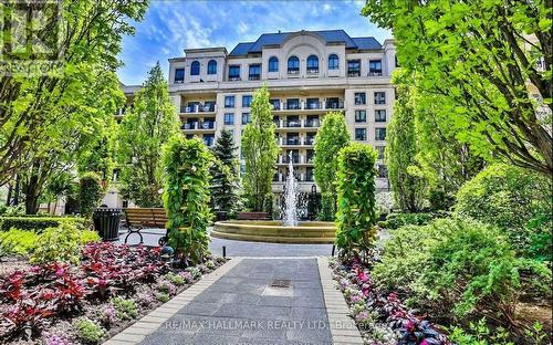 215 - 650 SHEPPARD AVENUE E  Toronto, ON M2K 3E4