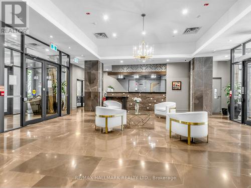 215 - 650 Sheppard Avenue E, Toronto, ON - Indoor Photo Showing Other Room