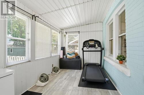 146 Park Row S, Hamilton, ON - Indoor