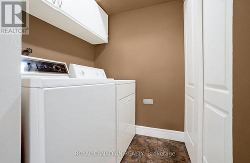 87 - 1096 Jalna Boulevard, London South, ON - Indoor Photo Showing Laundry Room