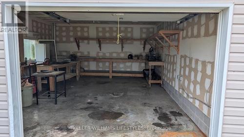 17 Nightingale Drive, North Bay (Ferris), ON - Indoor Photo Showing Garage