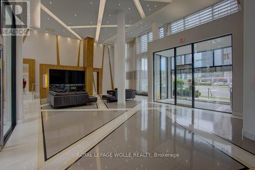 1601 - 75 Eglinton Avenue W, Mississauga, ON - Indoor Photo Showing Other Room