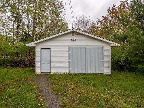 1335 Highway 2, Lantz, NS 