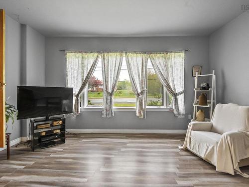1335 Highway 2, Lantz, NS 
