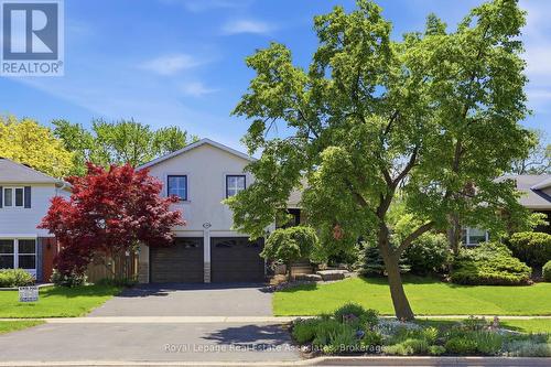 2580 Homelands Drive, Mississauga, ON - Indoor Photo Showing Other Room