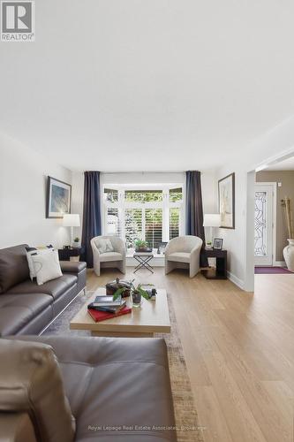 2580 Homelands Drive, Mississauga, ON - Indoor