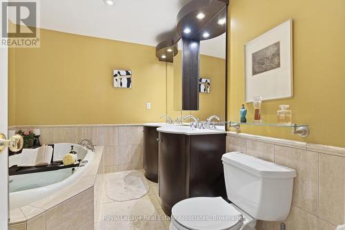 2580 Homelands Drive, Mississauga, ON - Indoor Photo Showing Office