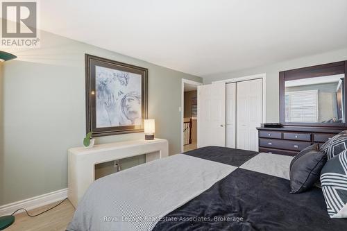 2580 Homelands Drive, Mississauga, ON - Indoor Photo Showing Bathroom