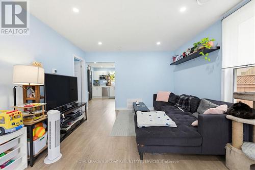 291 Park Avenue, Brantford, ON - Indoor Photo Showing Living Room