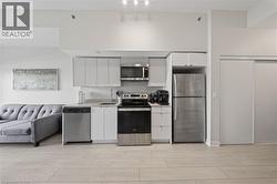 3210 DAKOTA Common Unit# A115 Burlington, ON L7M 2A8