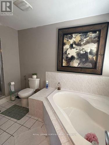 5890 Tampico Way, Mississauga, ON - Indoor Photo Showing Bathroom