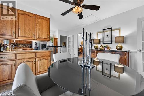 7 Coral Drive, St. Catharines, ON - Indoor Photo Showing Kitchen