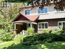 112 ROSE PARK DRIVE Toronto, ON M4T 1R5