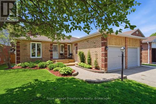 6 DONCASTER CRESCENT  Clarington (Newcastle), ON L1B 1E8