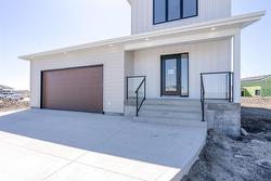 5 Black Currant Crescent Steinbach, MB R5G 1M5