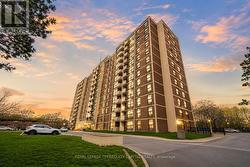 1109 - 345 DRIFTWOOD AVENUE  Toronto, ON M3N 2P4