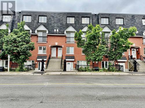 4 - 245 CUMBERLAND STREET  Ottawa, ON K1N 8W6