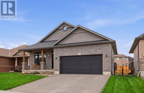22 KEMPTON AVENUE  Belleville (Thurlow Ward), ON K8N 0E9