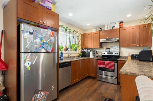 1591 Joan Ave, Crofton, BC 