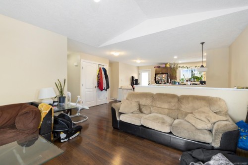 1591 Joan Ave, Crofton, BC 