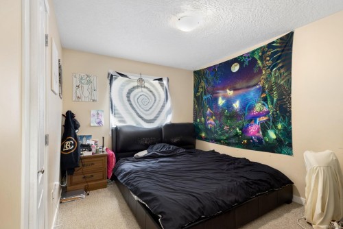 1591 Joan Ave, Crofton, BC 