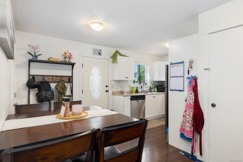 1591 Joan Ave, Crofton, BC 