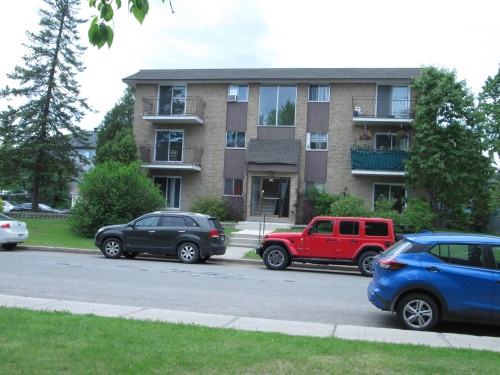 Front of Structure - 619 Rue Vanier, Saint-Jérôme, QC 
