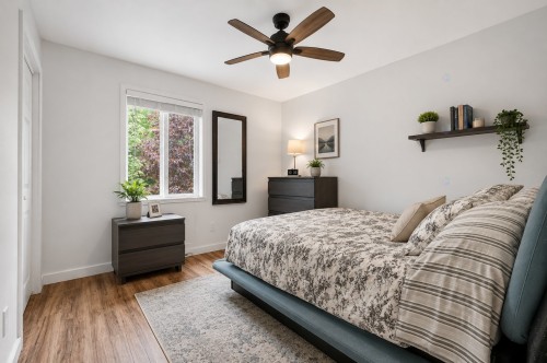 Chambre à coucher - 260 Av. Du Parc, L'Île-Perrot, QC - Indoor Photo Showing Bedroom