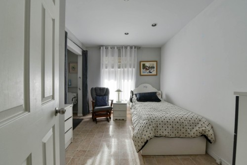 Chambre à coucher - 138 Rue Alexandre, Rosemère, QC - Indoor Photo Showing Bedroom