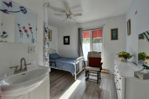 Chambre à coucher - 138 Rue Alexandre, Rosemère, QC - Indoor Photo Showing Bedroom