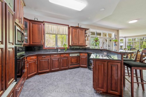427057 25 Side Road, Mono, ON - Indoor Photo Showing Dining Room