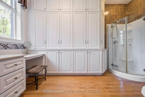 427057 25 Side Road, Mono, ON - Indoor Photo Showing Bathroom