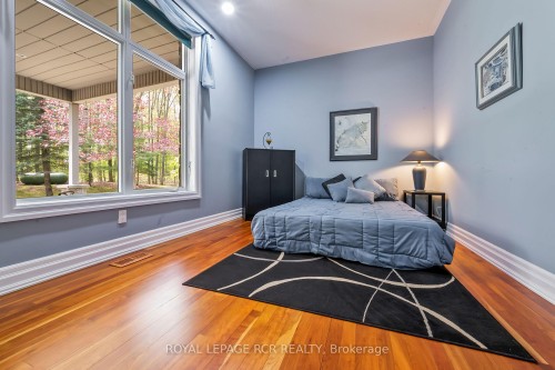 427057 25 Side Road, Mono, ON - Indoor Photo Showing Laundry Room