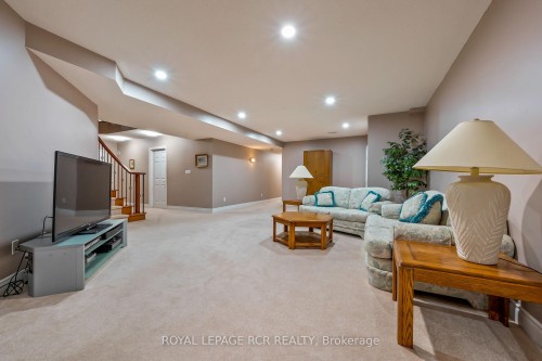 427057 25 Side Road, Mono, ON - Indoor Photo Showing Bedroom