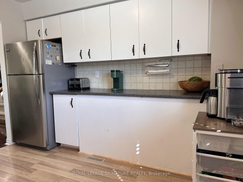 602 Gibney Crescent, Newmarket, ON - Indoor Photo Showing Kitchen