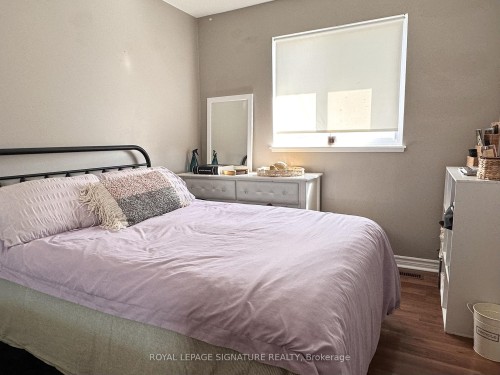 602 Gibney Crescent, Newmarket, ON - Indoor Photo Showing Bedroom